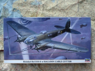 Hasegawa 00929 Heinkel He111 H-8 with BALLOON CABLE CUTTER